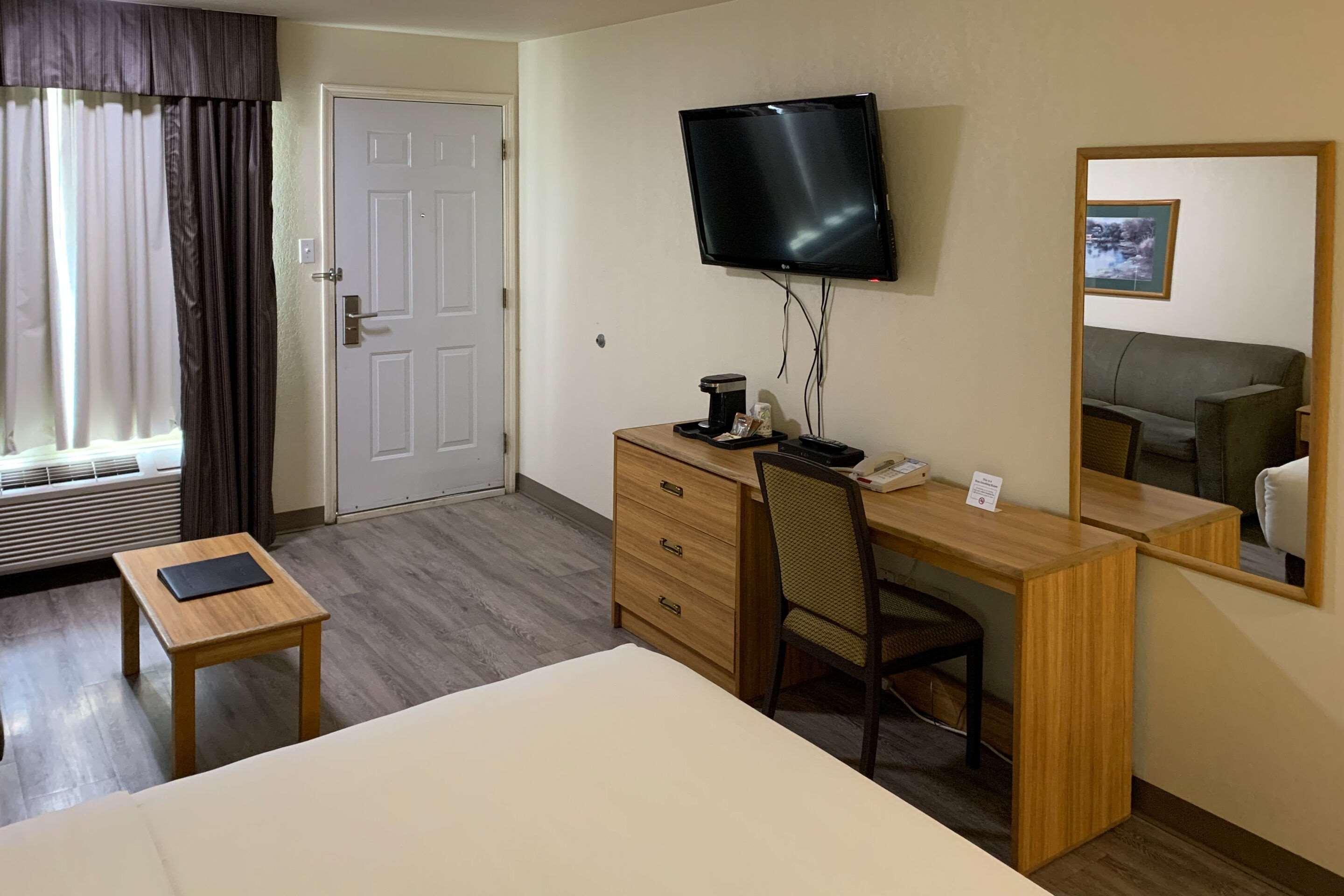 Super 8 By Wyndham Greensburg Exterior foto